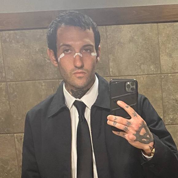 Meet your Posher, Kyle - Picture 1 of 1